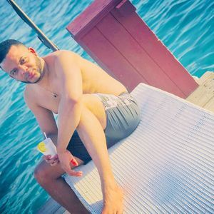 Meet your Posher, Victor